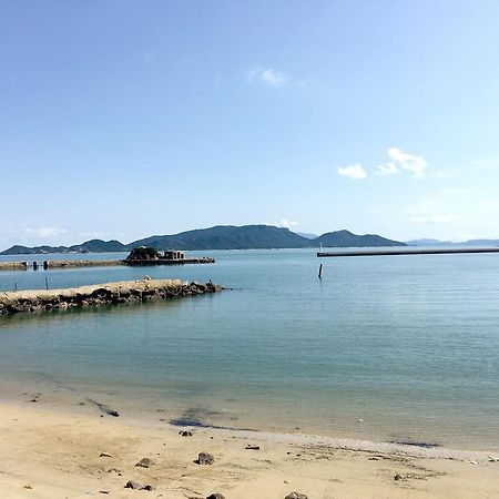 Namihei II Hotell Naoshima Exteriör bild